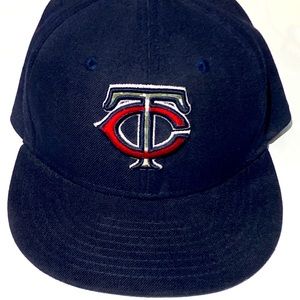 Minnesota Twins New Era Memorial Day Fitted Hat